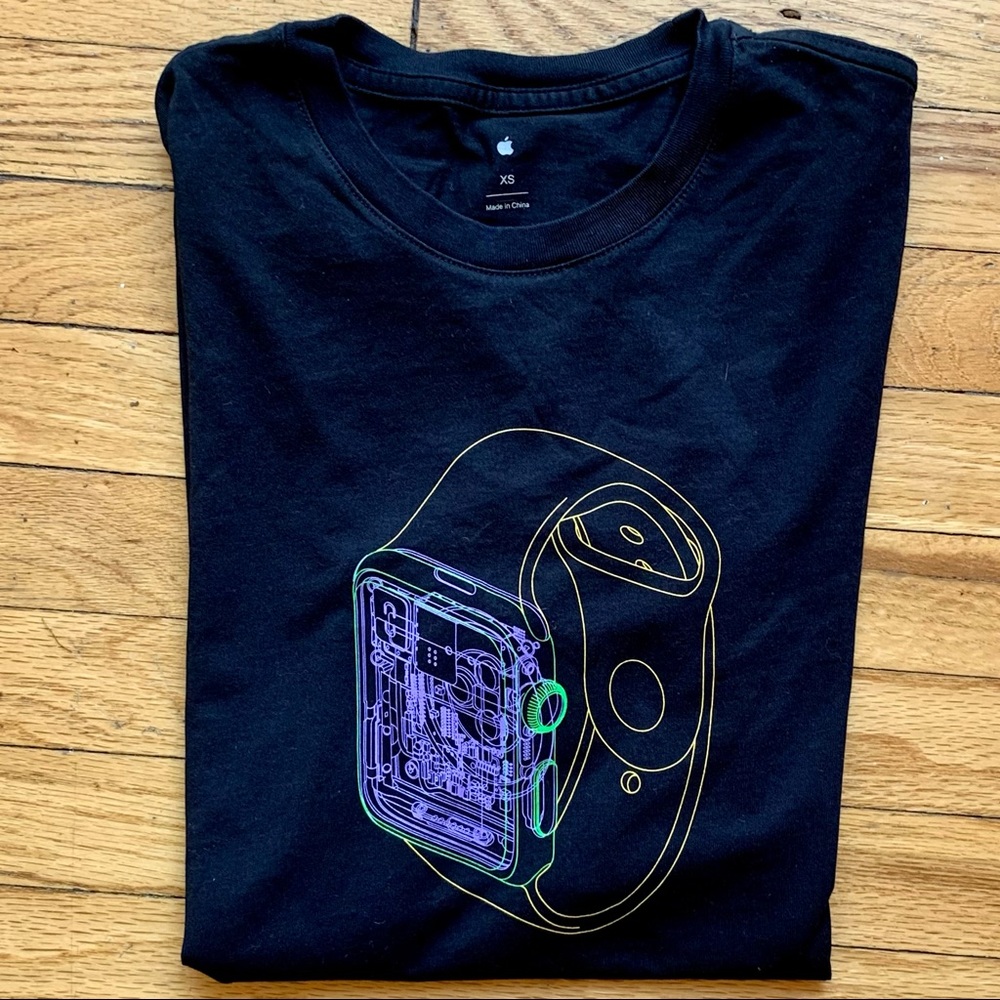 NWOT Authentic APPLE T-shirt “Apple Watch” from Apple Park Visitor Center XS